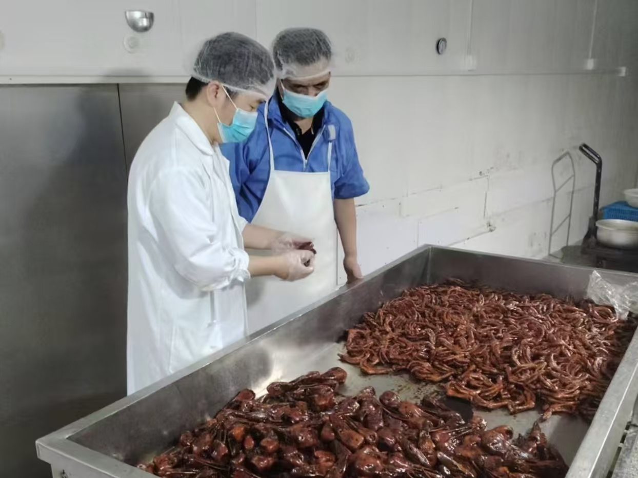 技術(shù)指導(dǎo)與工藝跟蹤：如何讓餐桌產(chǎn)品更上一層樓