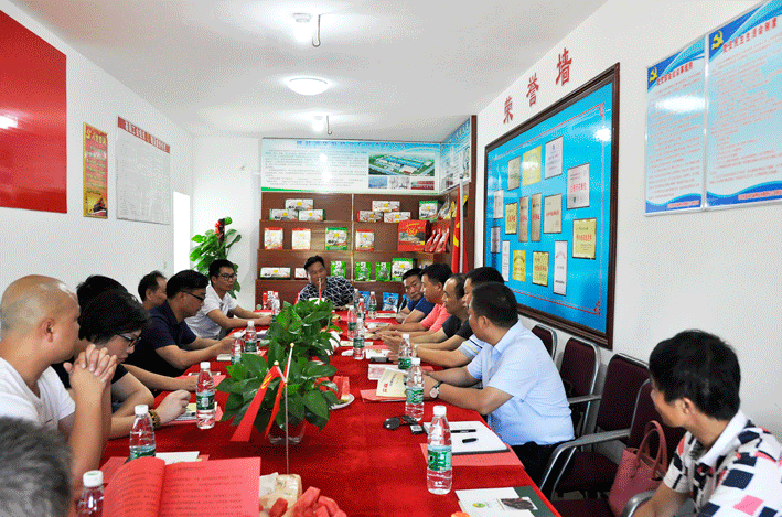 南京鴨業(yè)協(xié)會赴湘黔地區(qū)考察