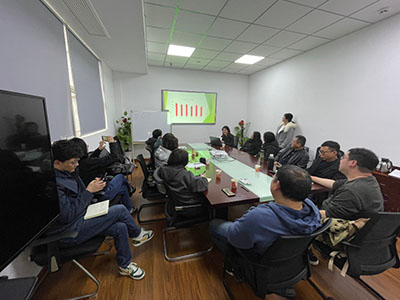 推進(jìn)民主管理 門店承包先行